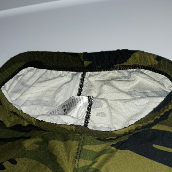 Camo Print Leggings - Picture 7 of 7